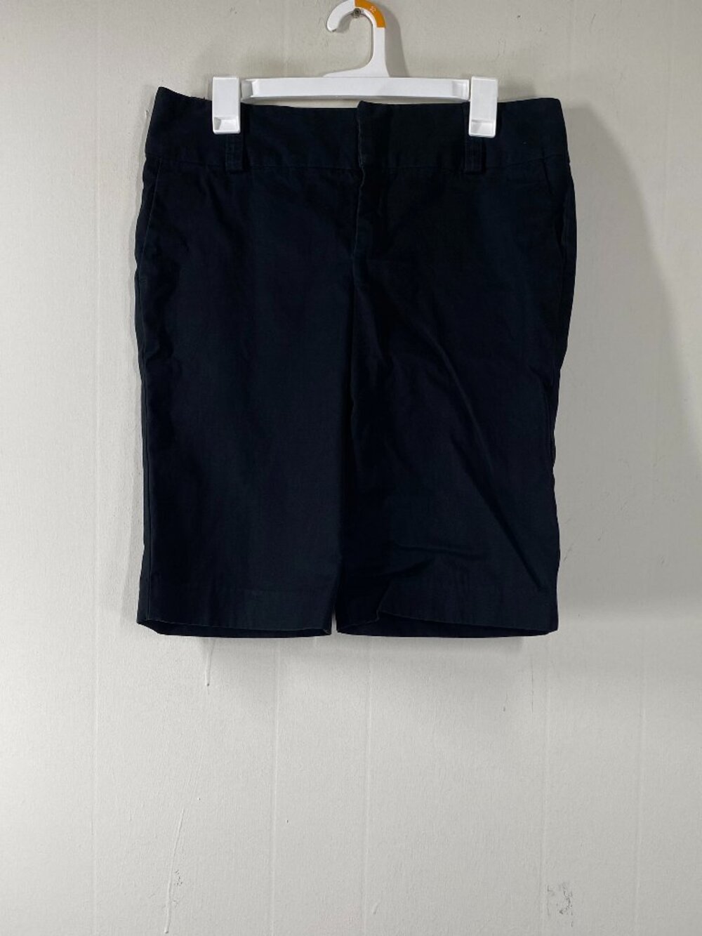 Banana Republic Chino Shorts Women's 8 Low Rise Black Casual